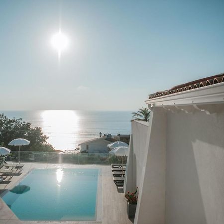Enotria Villas - Villa Vittoria Luxury Coccorino Екстериор снимка