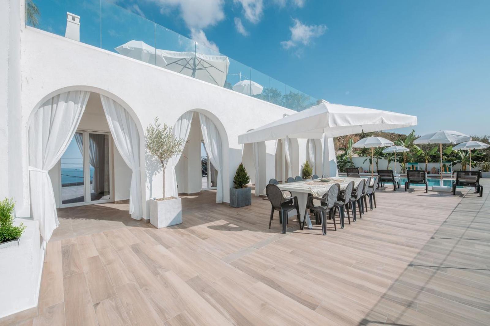 Enotria Villas - Villa Vittoria Luxury Coccorino Екстериор снимка
