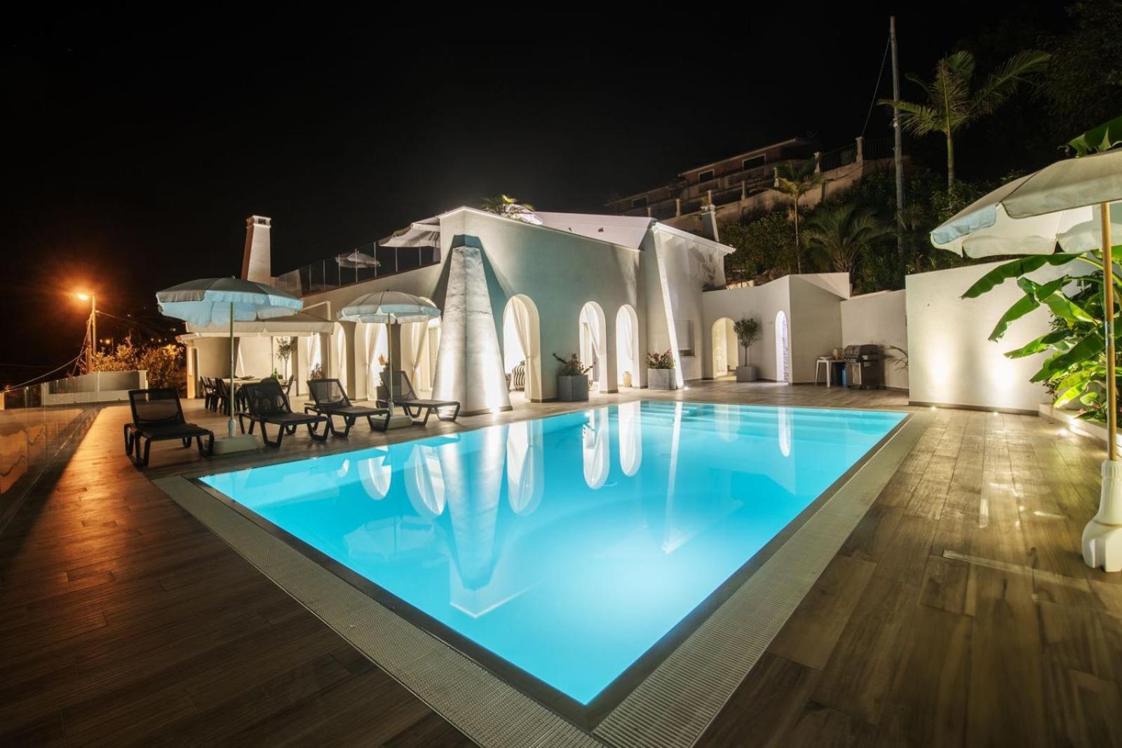 Enotria Villas - Villa Vittoria Luxury Coccorino Екстериор снимка