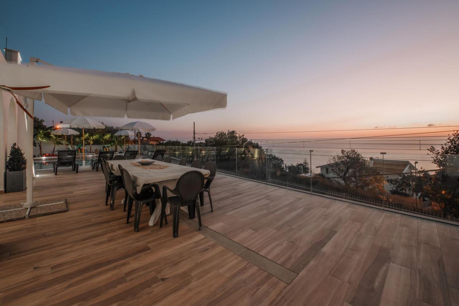 Enotria Villas - Villa Vittoria Luxury Coccorino Екстериор снимка