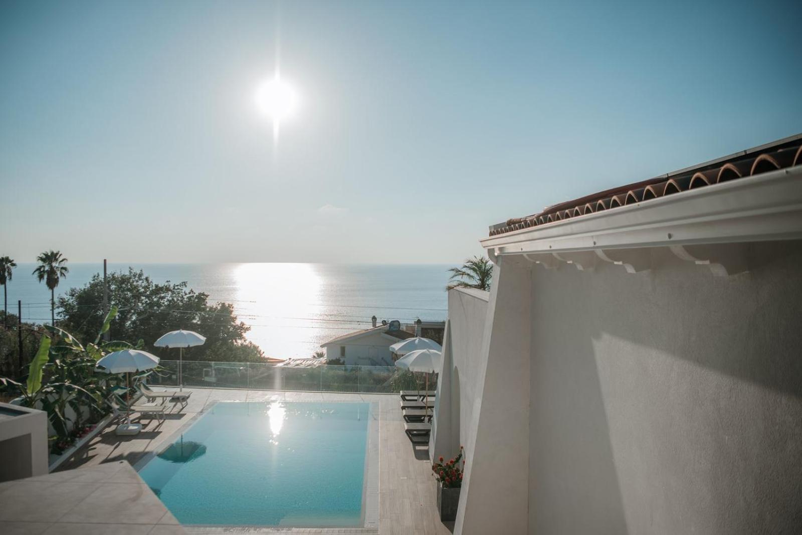Enotria Villas - Villa Vittoria Luxury Coccorino Екстериор снимка